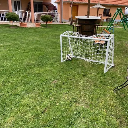 Etno Selo Milanovic - Nonac Chalet