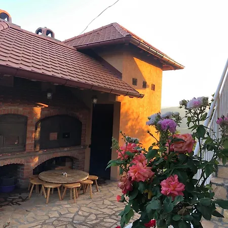 Etno Selo Milanovic - Nonac Chalet