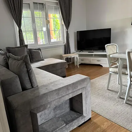 Etno Selo Milanovic - Nonac شاليه