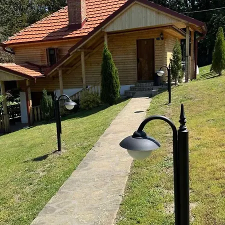 Etno Selo Milanovic - Nonac Chalet Kursumlija