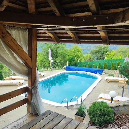 Etno Selo Milanovic - Nonac Chalet *