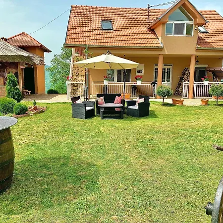 Etno Selo Milanovic - Nonac Chalet *