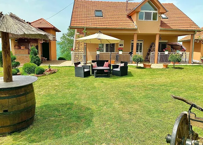 Etno Selo Milanovic - Nonac Chalet *